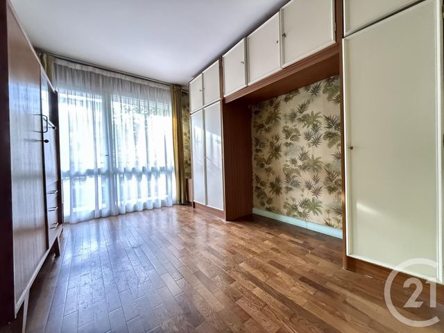 Appartement F5 à vendre - 5 pièces - 103.75 m2 - LIVRY GARGAN - 93 - ILE-DE-FRANCE - Century 21 Agence Du Cèdre