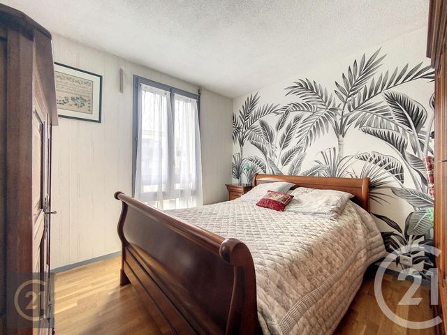 Appartement F3 à vendre - 3 pièces - 52.83 m2 - LIVRY GARGAN - 93 - ILE-DE-FRANCE - Century 21 Agence Du Cèdre