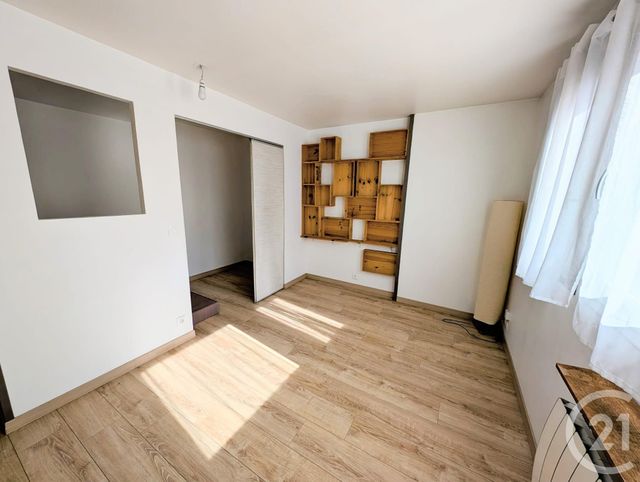 Afficher la photo en grand Appartement F1 à vendre - 1 pièce - 34.0 m2 - LIVRY GARGAN - 93 - ILE-DE-FRANCE - Century 21 Agence Du Cèdre