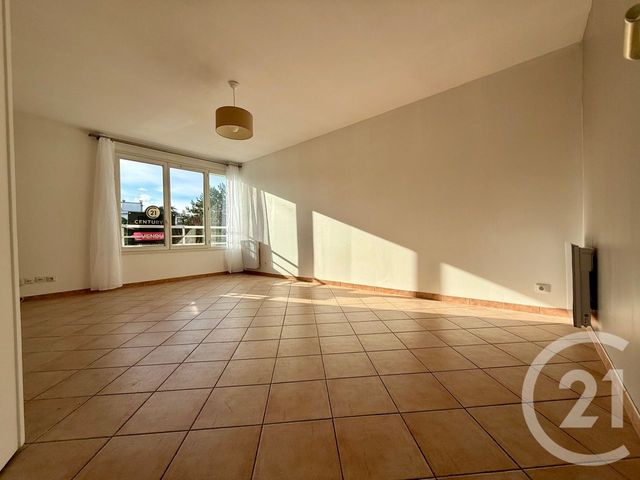 Appartement F2 à vendre - 2 pièces - 46.53 m2 - LIVRY GARGAN - 93 - ILE-DE-FRANCE - Century 21 Agence Du Cèdre