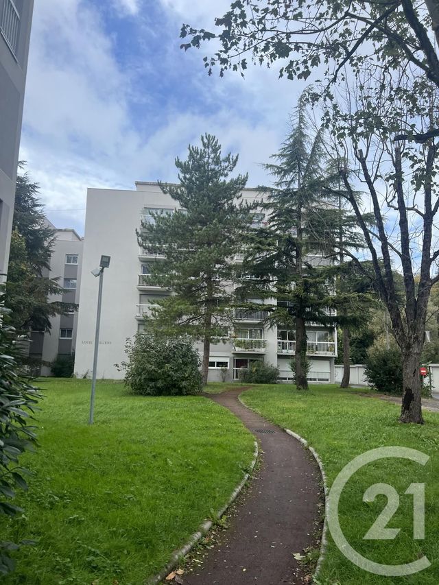 Appartement F2 à louer - 2 pièces - 47.3 m2 - MEAUX - 77 - ILE-DE-FRANCE - Century 21 Agence Du Cèdre