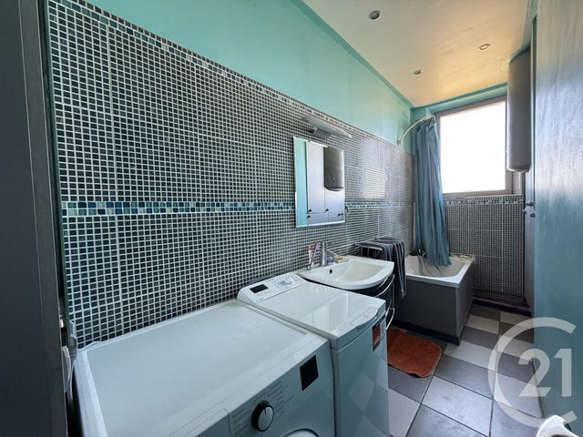 Appartement F2 à vendre - 2 pièces - 48.8 m2 - LIVRY GARGAN - 93 - ILE-DE-FRANCE - Century 21 Agence Du Cèdre