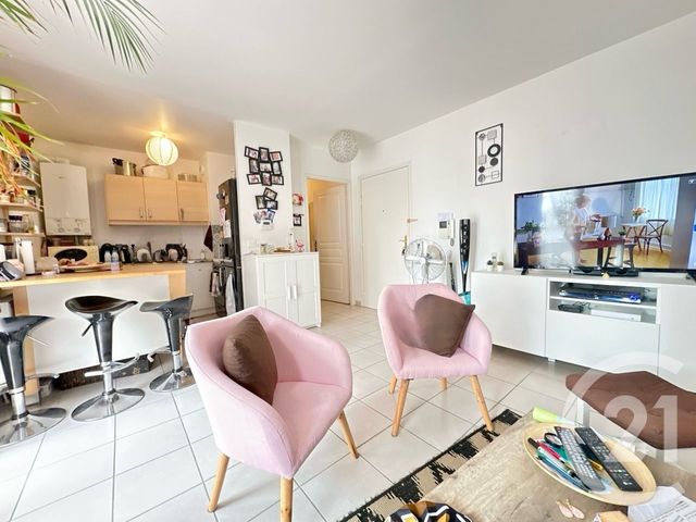 Appartement F2 à vendre - 2 pièces - 46.52 m2 - LIVRY GARGAN - 93 - ILE-DE-FRANCE - Century 21 Agence Du Cèdre