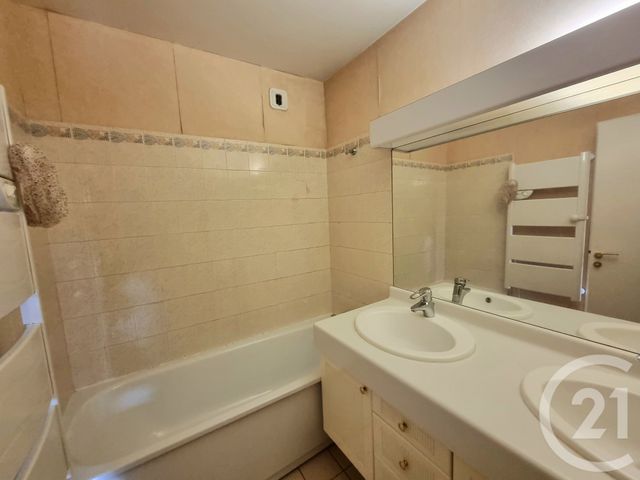 Afficher la photo en grand Appartement F4 à vendre - 4 pièces - 85.35 m2 - LIVRY GARGAN - 93 - ILE-DE-FRANCE - Century 21 Agence Du Cèdre