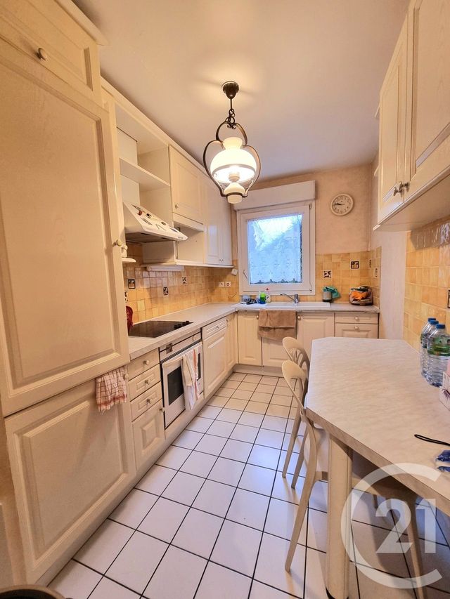 Afficher la photo en grand Appartement F4 à vendre - 4 pièces - 85.35 m2 - LIVRY GARGAN - 93 - ILE-DE-FRANCE - Century 21 Agence Du Cèdre