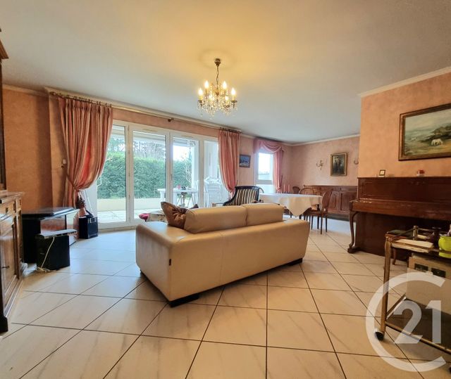 Afficher la photo en grand Appartement F4 à vendre - 4 pièces - 85.35 m2 - LIVRY GARGAN - 93 - ILE-DE-FRANCE - Century 21 Agence Du Cèdre