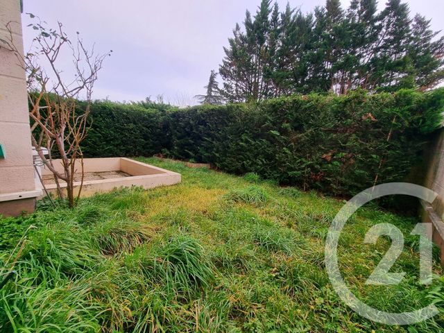 Afficher la photo en grand Appartement F4 à vendre - 4 pièces - 85.35 m2 - LIVRY GARGAN - 93 - ILE-DE-FRANCE - Century 21 Agence Du Cèdre