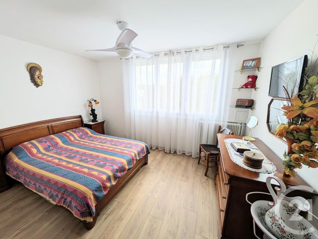 Appartement F4 à vendre - 4 pièces - 68.0 m2 - LIVRY GARGAN - 93 - ILE-DE-FRANCE - Century 21 Agence Du Cèdre