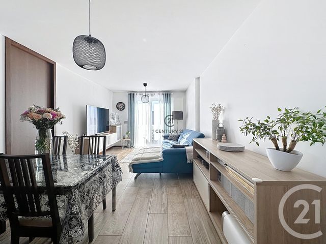 Appartement F3 à vendre - 3 pièces - 63.04 m2 - LIVRY GARGAN - 93 - ILE-DE-FRANCE - Century 21 Agence Du Cèdre