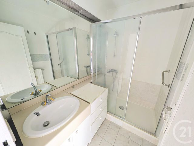 Afficher la photo en grand Appartement F3 à vendre - 3 pièces - 70.39 m2 - LIVRY GARGAN - 93 - ILE-DE-FRANCE - Century 21 Agence Du Cèdre