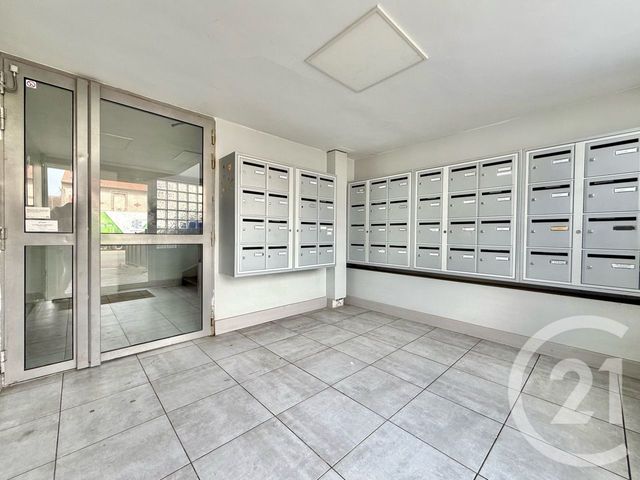 Appartement F2 à vendre - 2 pièces - 41.83 m2 - LIVRY GARGAN - 93 - ILE-DE-FRANCE - Century 21 Agence Du Cèdre