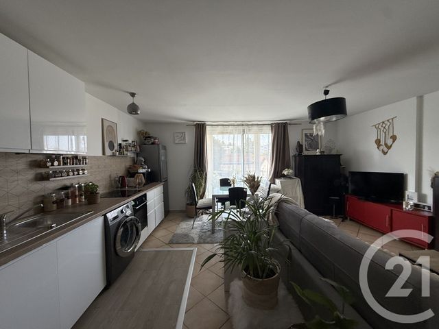 Appartement F1 à louer - 1 pièce - 34.78 m2 - LIVRY GARGAN - 93 - ILE-DE-FRANCE - Century 21 Agence Du Cèdre