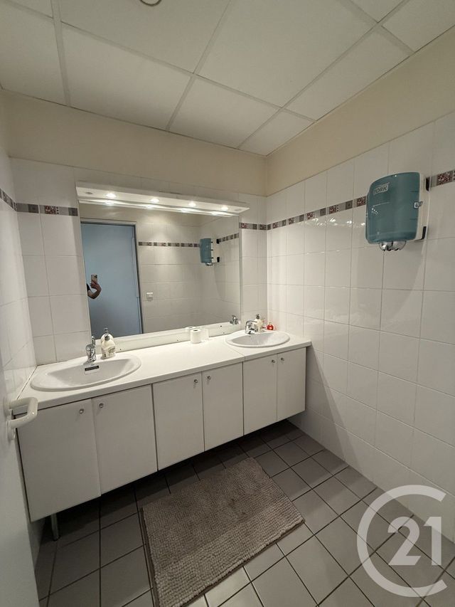 commerce à louer - 788.0 m2 - VILLEPARISIS - 77 - ILE-DE-FRANCE - Century 21 Agence Du Cèdre