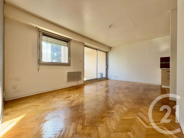 Appartement F2 à vendre - 2 pièces - 40.4 m2 - LIVRY GARGAN - 93 - ILE-DE-FRANCE - Century 21 Agence Du Cèdre