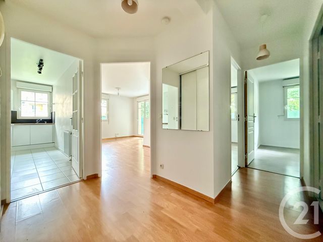 Appartement F3 à vendre VAUJOURS