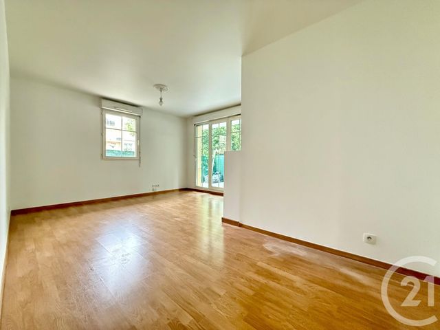 Appartement F3 à vendre - 3 pièces - 60.7 m2 - VAUJOURS - 93 - ILE-DE-FRANCE - Century 21 Agence Du Cèdre