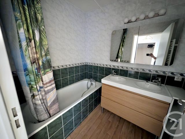 Appartement F4 à vendre - 4 pièces - 77.82 m2 - LIVRY GARGAN - 93 - ILE-DE-FRANCE - Century 21 Agence Du Cèdre