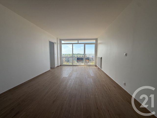 Appartement F2 à louer - 2 pièces - 52.09 m2 - LIVRY GARGAN - 93 - ILE-DE-FRANCE - Century 21 Agence Du Cèdre