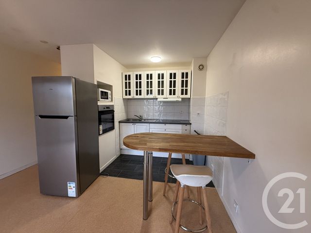 Appartement F2 à louer - 2 pièces - 36.02 m2 - MONTFERMEIL - 93 - ILE-DE-FRANCE - Century 21 Agence Du Cèdre