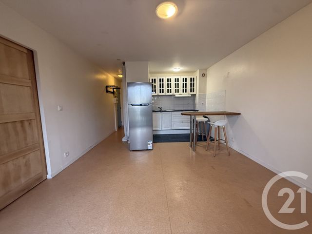 Appartement F2 à louer - 2 pièces - 36.02 m2 - MONTFERMEIL - 93 - ILE-DE-FRANCE - Century 21 Agence Du Cèdre