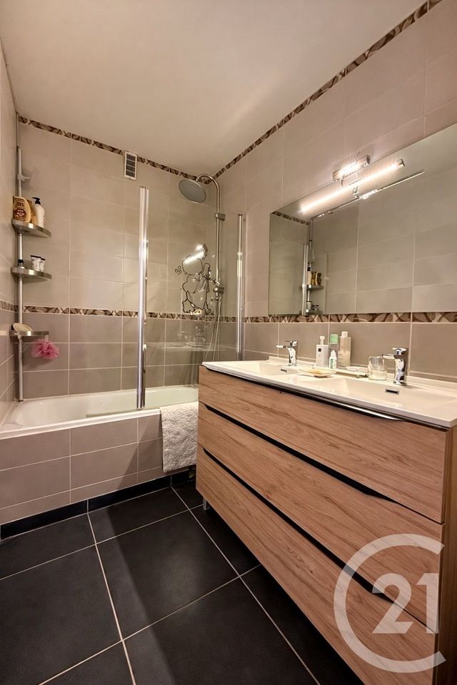 Appartement F3 à vendre - 3 pièces - 58.55 m2 - LIVRY GARGAN - 93 - ILE-DE-FRANCE - Century 21 Agence Du Cèdre