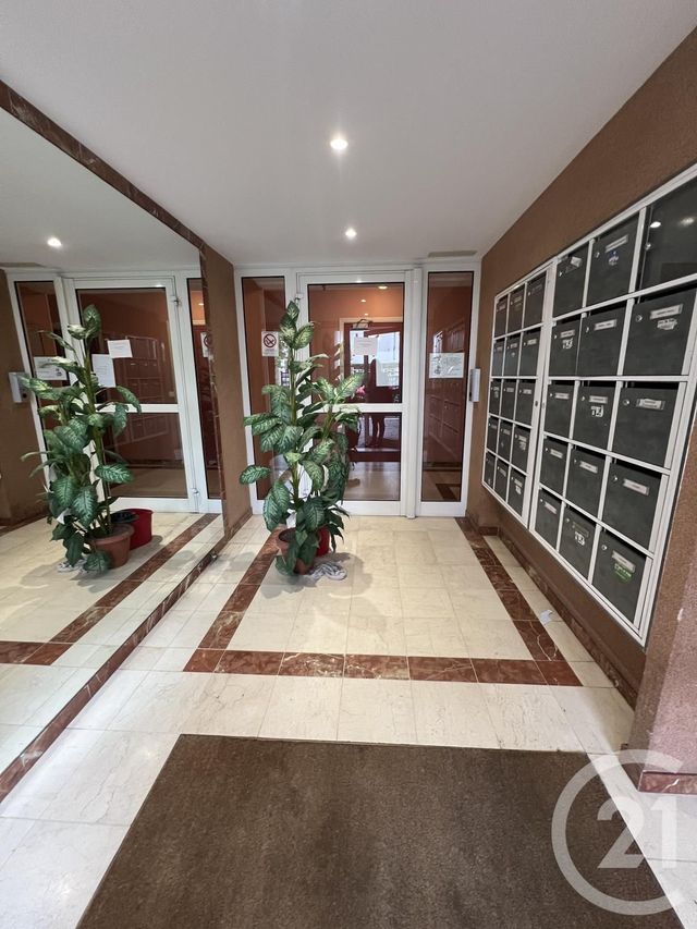 Appartement F1 à louer - 1 pièce - 25.6 m2 - LIVRY GARGAN - 93 - ILE-DE-FRANCE - Century 21 Agence Du Cèdre