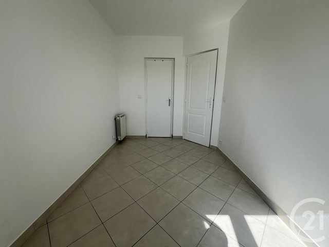 Appartement F2 à louer - 2 pièces - 27.84 m2 - VILLEPARISIS - 77 - ILE-DE-FRANCE - Century 21 Agence Du Cèdre