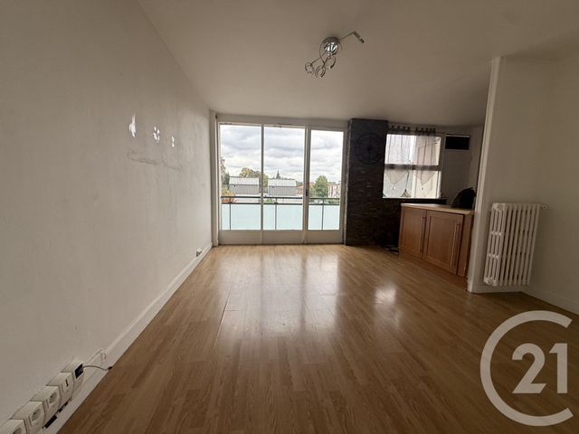 Appartement F3 à louer - 3 pièces - 52.03 m2 - LIVRY GARGAN - 93 - ILE-DE-FRANCE - Century 21 Agence Du Cèdre
