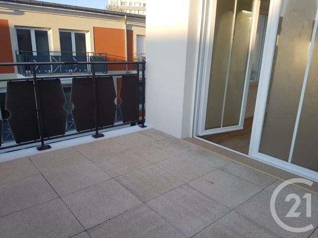 Appartement F3 à louer - 3 pièces - 66.17 m2 - MONTFERMEIL - 93 - ILE-DE-FRANCE - Century 21 Agence Du Cèdre