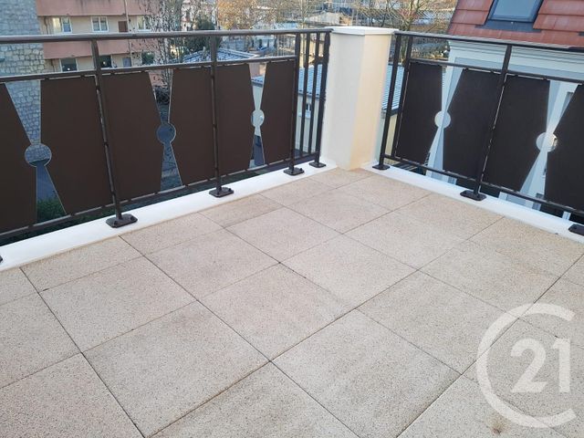 Appartement F3 à louer - 3 pièces - 66.17 m2 - MONTFERMEIL - 93 - ILE-DE-FRANCE - Century 21 Agence Du Cèdre