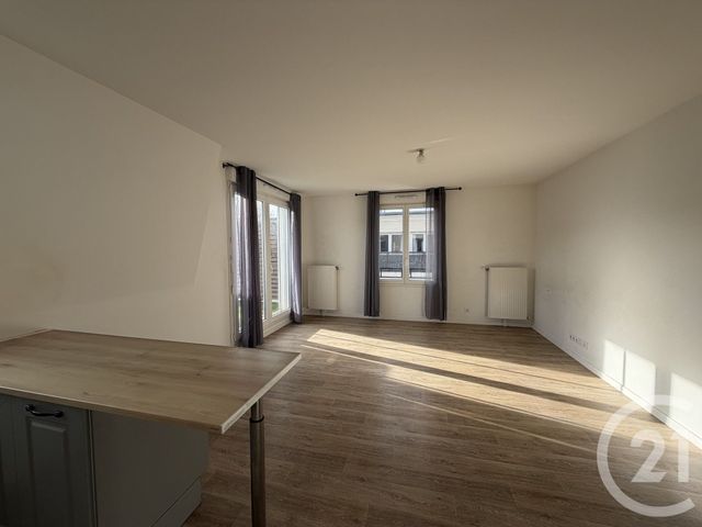 Appartement F3 à louer - 3 pièces - 66.17 m2 - MONTFERMEIL - 93 - ILE-DE-FRANCE - Century 21 Agence Du Cèdre