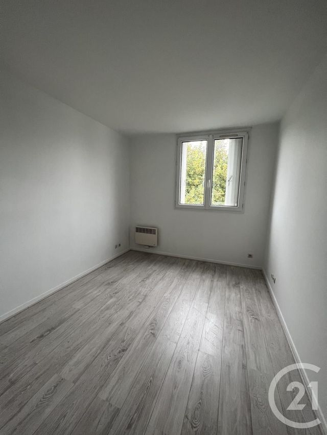 Appartement F3 à louer - 3 pièces - 62.0 m2 - LIVRY GARGAN - 93 - ILE-DE-FRANCE - Century 21 Agence Du Cèdre