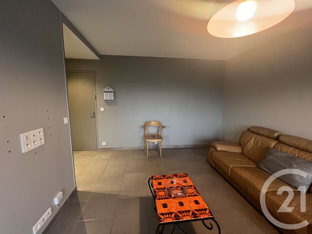 Appartement F2 à louer - 2 pièces - 38.4 m2 - LIVRY GARGAN - 93 - ILE-DE-FRANCE - Century 21 Agence Du Cèdre