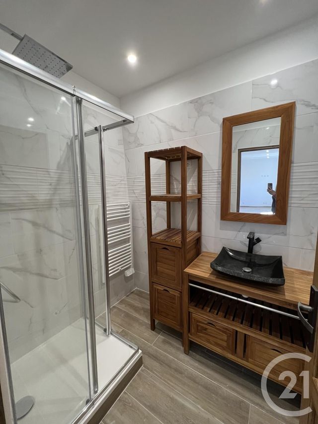 Appartement F3 à louer - 3 pièces - 74.35 m2 - MONTFERMEIL - 93 - ILE-DE-FRANCE - Century 21 Agence Du Cèdre