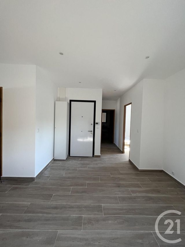 Appartement F3 à louer - 3 pièces - 74.35 m2 - MONTFERMEIL - 93 - ILE-DE-FRANCE - Century 21 Agence Du Cèdre