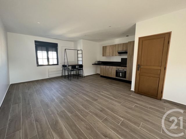 Appartement F3 à louer - 3 pièces - 74.35 m2 - MONTFERMEIL - 93 - ILE-DE-FRANCE - Century 21 Agence Du Cèdre