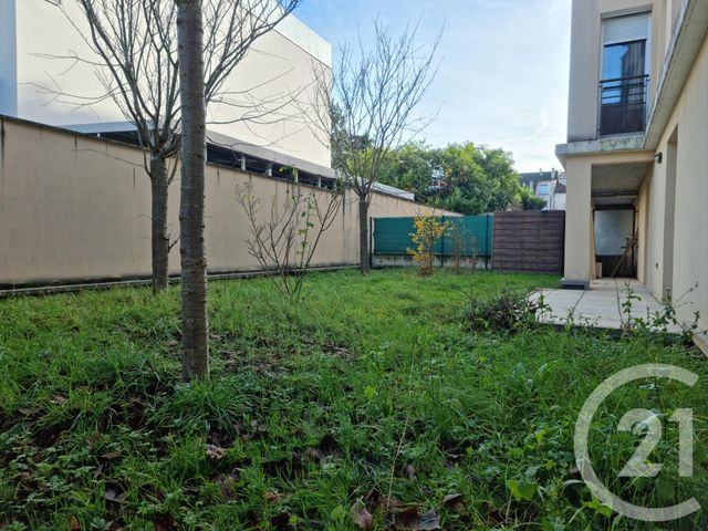 Appartement F3 à vendre - 3 pièces - 66.84 m2 - LIVRY GARGAN - 93 - ILE-DE-FRANCE - Century 21 Agence Du Cèdre