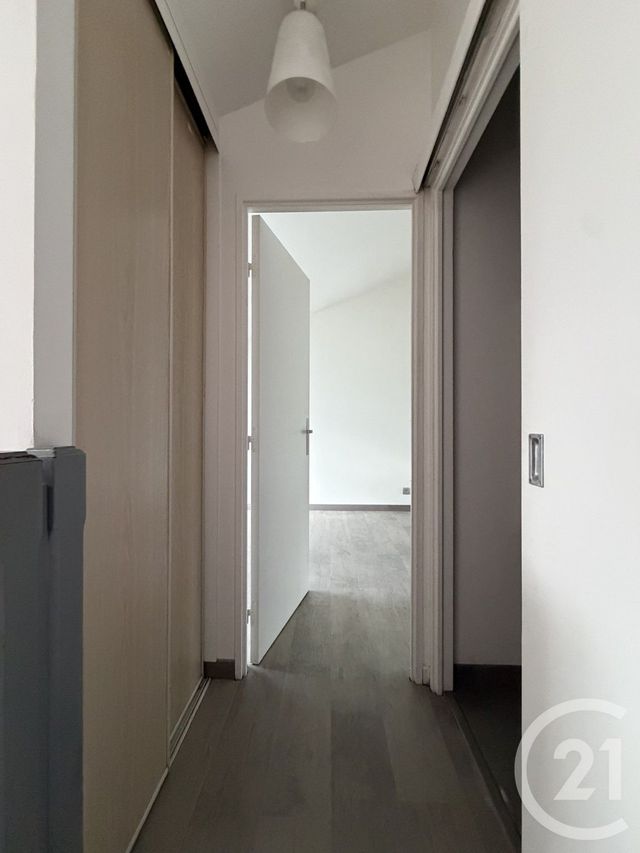 Appartement F2 à louer - 2 pièces - 45.0 m2 - VILLEPARISIS - 77 - ILE-DE-FRANCE - Century 21 Agence Du Cèdre