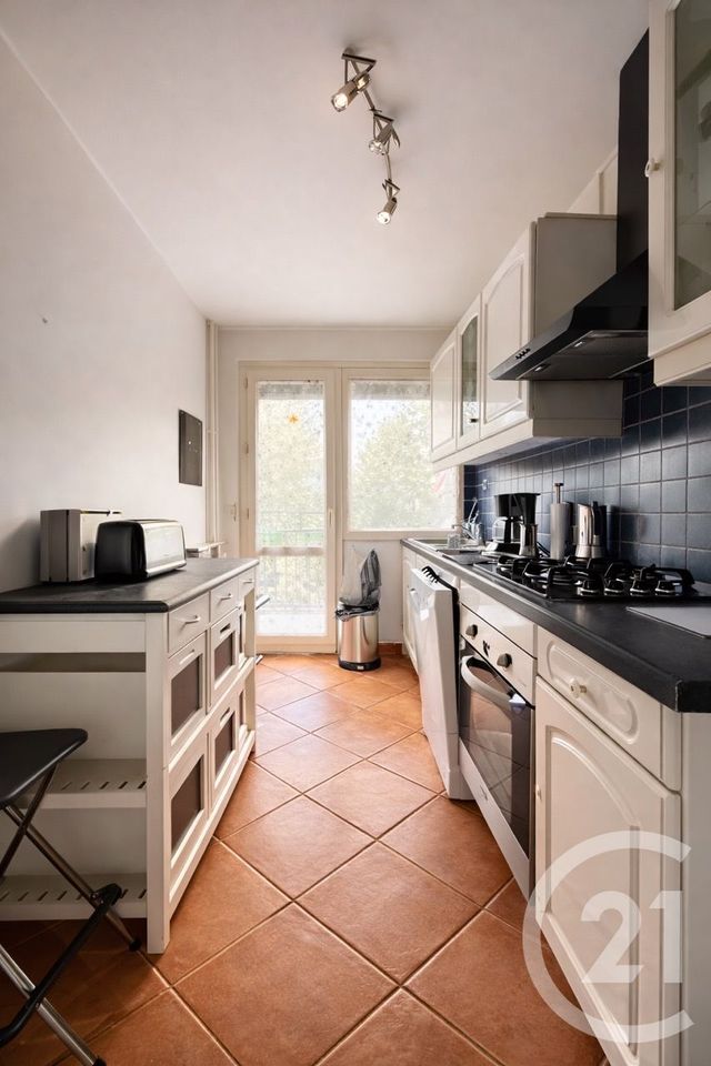 Appartement F3 à vendre - 3 pièces - 60.03 m2 - LIVRY GARGAN - 93 - ILE-DE-FRANCE - Century 21 Agence Du Cèdre