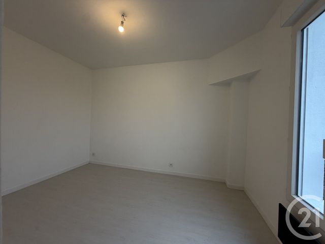 Appartement F2 à louer - 2 pièces - 26.12 m2 - LIVRY GARGAN - 93 - ILE-DE-FRANCE - Century 21 Agence Du Cèdre