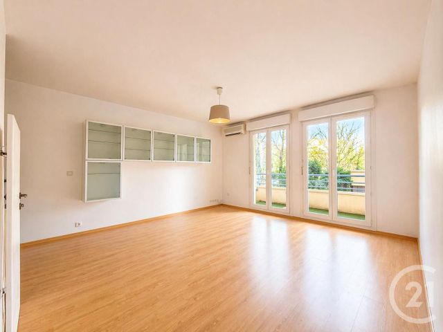 Appartement à vendre - 2 pièces - 52.0 m2 - LIVRY GARGAN - 93 - ILE-DE-FRANCE - Century 21 Agence Du Cèdre