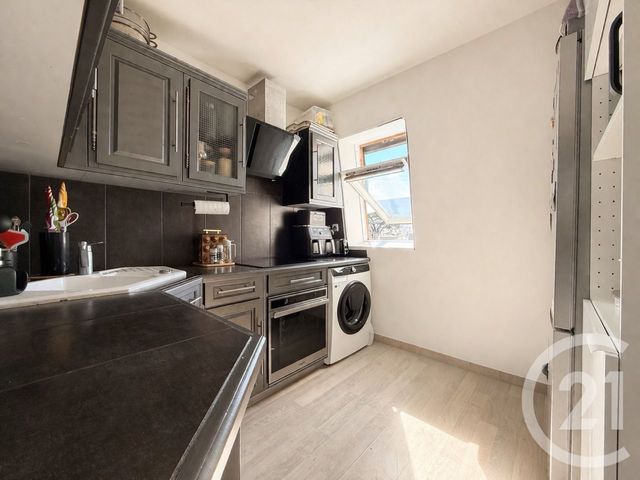 Appartement F3 à vendre - 3 pièces - 68.82 m2 - LIVRY GARGAN - 93 - ILE-DE-FRANCE - Century 21 Agence Du Cèdre