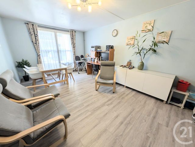 Appartement F3 à vendre - 3 pièces - 69.74 m2 - SEVRAN - 93 - ILE-DE-FRANCE - Century 21 Agence Du Cèdre
