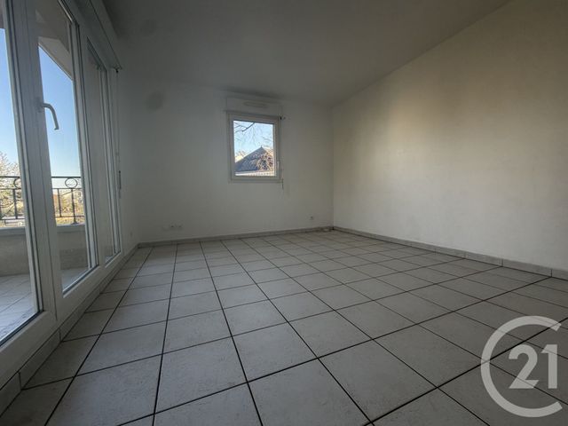 Appartement F3 à louer - 3 pièces - 55.84 m2 - LIVRY GARGAN - 93 - ILE-DE-FRANCE - Century 21 Agence Du Cèdre