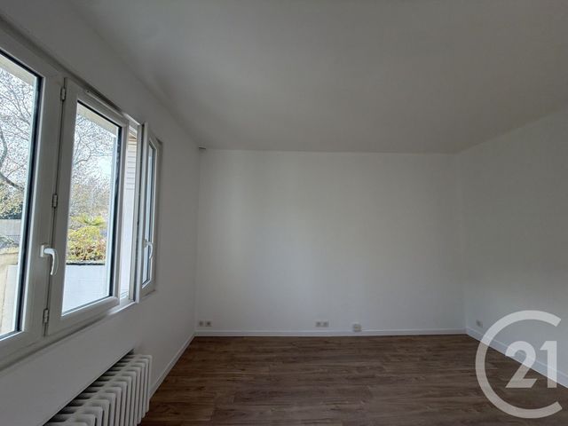 Appartement F2 à louer - 2 pièces - 37.61 m2 - LIVRY GARGAN - 93 - ILE-DE-FRANCE - Century 21 Agence Du Cèdre