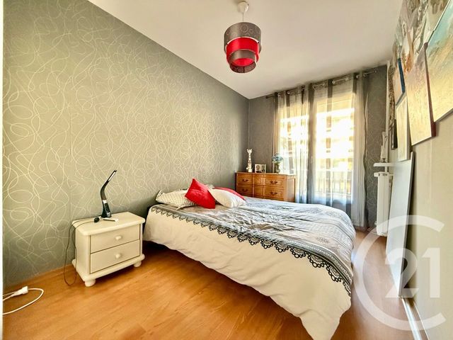 Appartement F4 à vendre - 4 pièces - 80.21 m2 - LIVRY GARGAN - 93 - ILE-DE-FRANCE - Century 21 Agence Du Cèdre