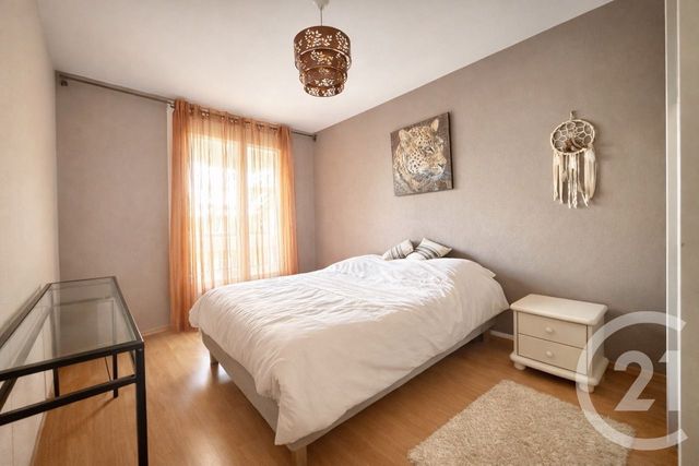 Appartement F4 à vendre - 4 pièces - 80.21 m2 - LIVRY GARGAN - 93 - ILE-DE-FRANCE - Century 21 Agence Du Cèdre