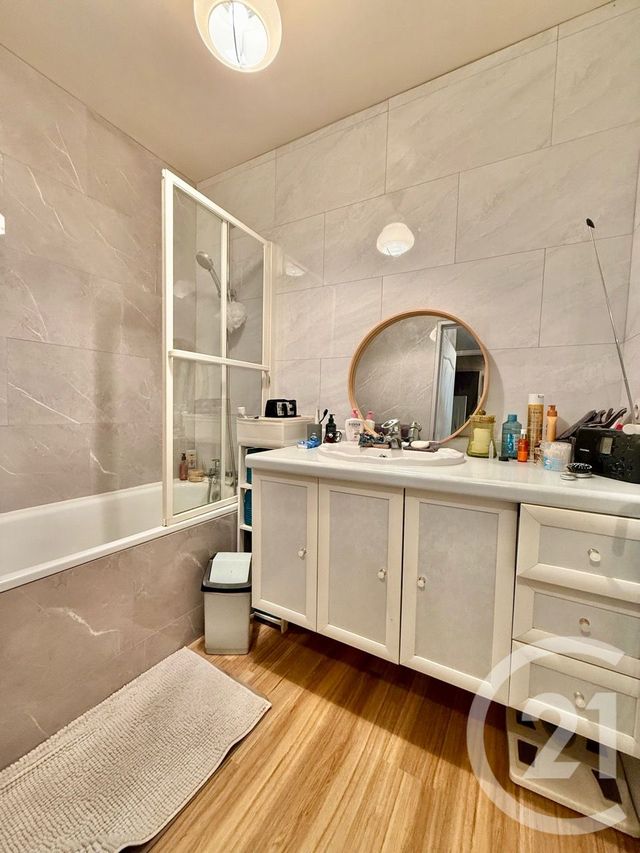 Appartement F4 à vendre - 4 pièces - 80.21 m2 - LIVRY GARGAN - 93 - ILE-DE-FRANCE - Century 21 Agence Du Cèdre