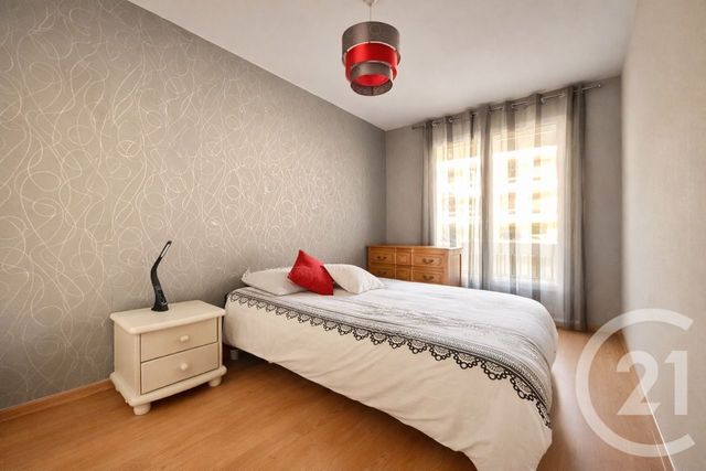 Appartement F4 à vendre - 4 pièces - 80.21 m2 - LIVRY GARGAN - 93 - ILE-DE-FRANCE - Century 21 Agence Du Cèdre