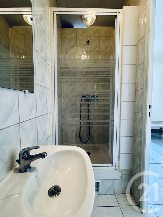 Appartement Studio à vendre - 1 pièce - 18.0 m2 - PARIS - 75019 - ILE-DE-FRANCE - Century 21 Agence Du Cèdre